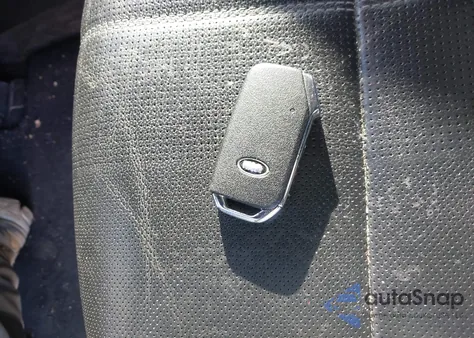 2020 Kia Telluride Ex z USA, uszkodzony, nr VIN 5XYP3DHC8LG011693